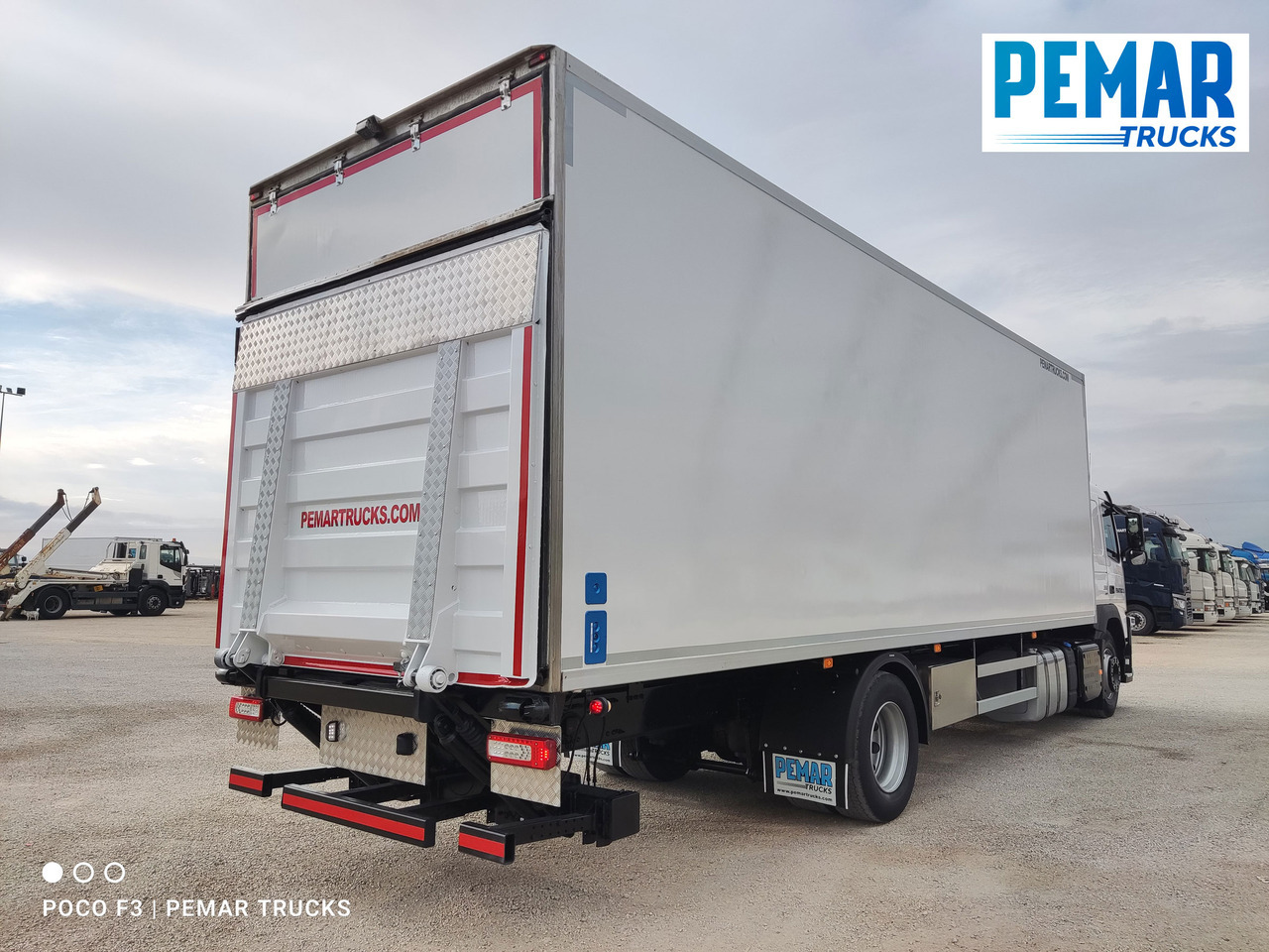 VOLVO FM 330 4X2 FRIGORIFICO 18T EURO 6 - Рефрижератор камион: снимка 5 VOLVO FM 330 4X2 FRIGORIFICO 18T EURO 6 - Рефрижератор камион: снимка 5