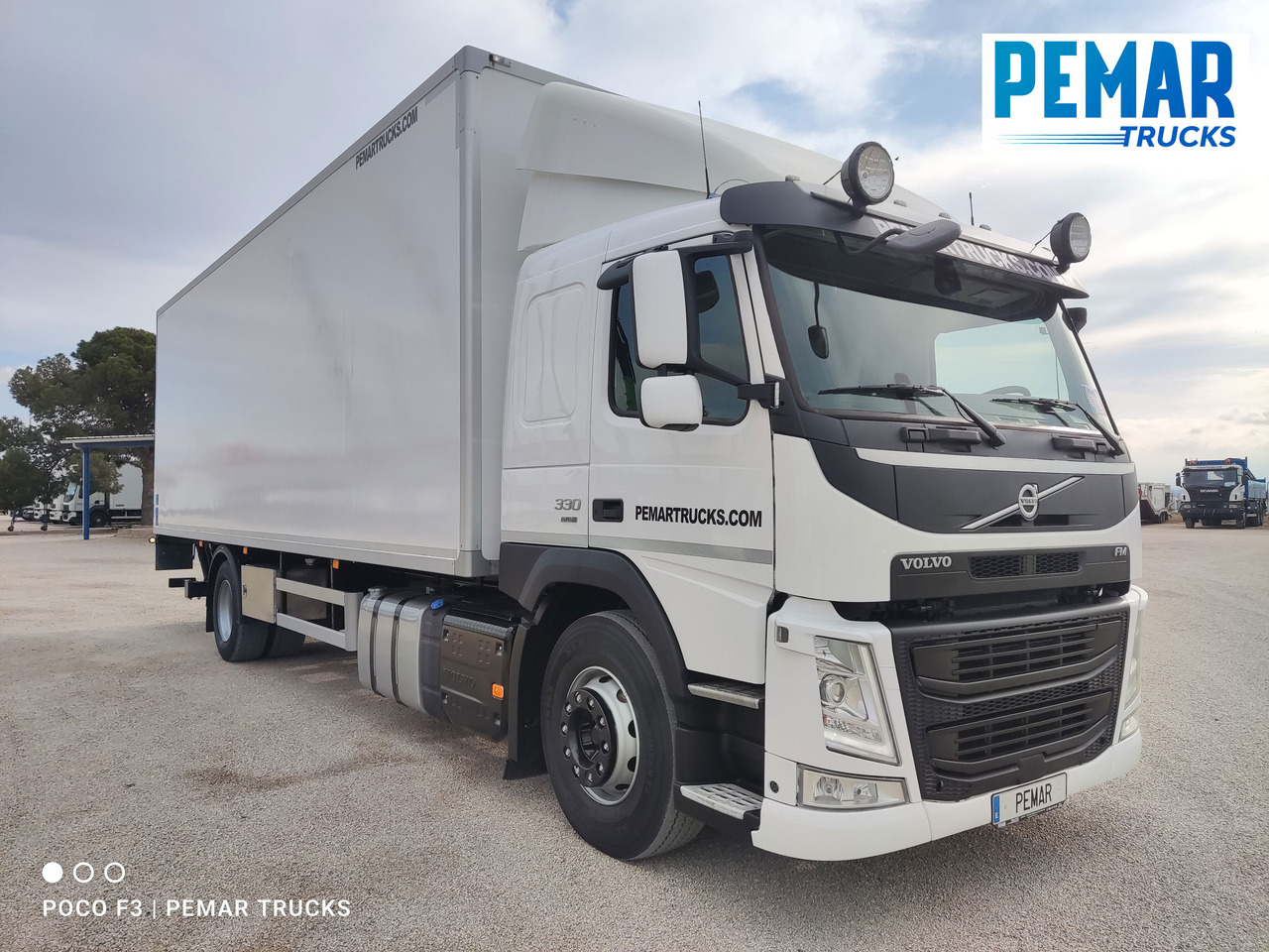 VOLVO FM 330 4X2 FRIGORIFICO 18T EURO 6 - Рефрижератор камион: снимка 3 VOLVO FM 330 4X2 FRIGORIFICO 18T EURO 6 - Рефрижератор камион: снимка 3