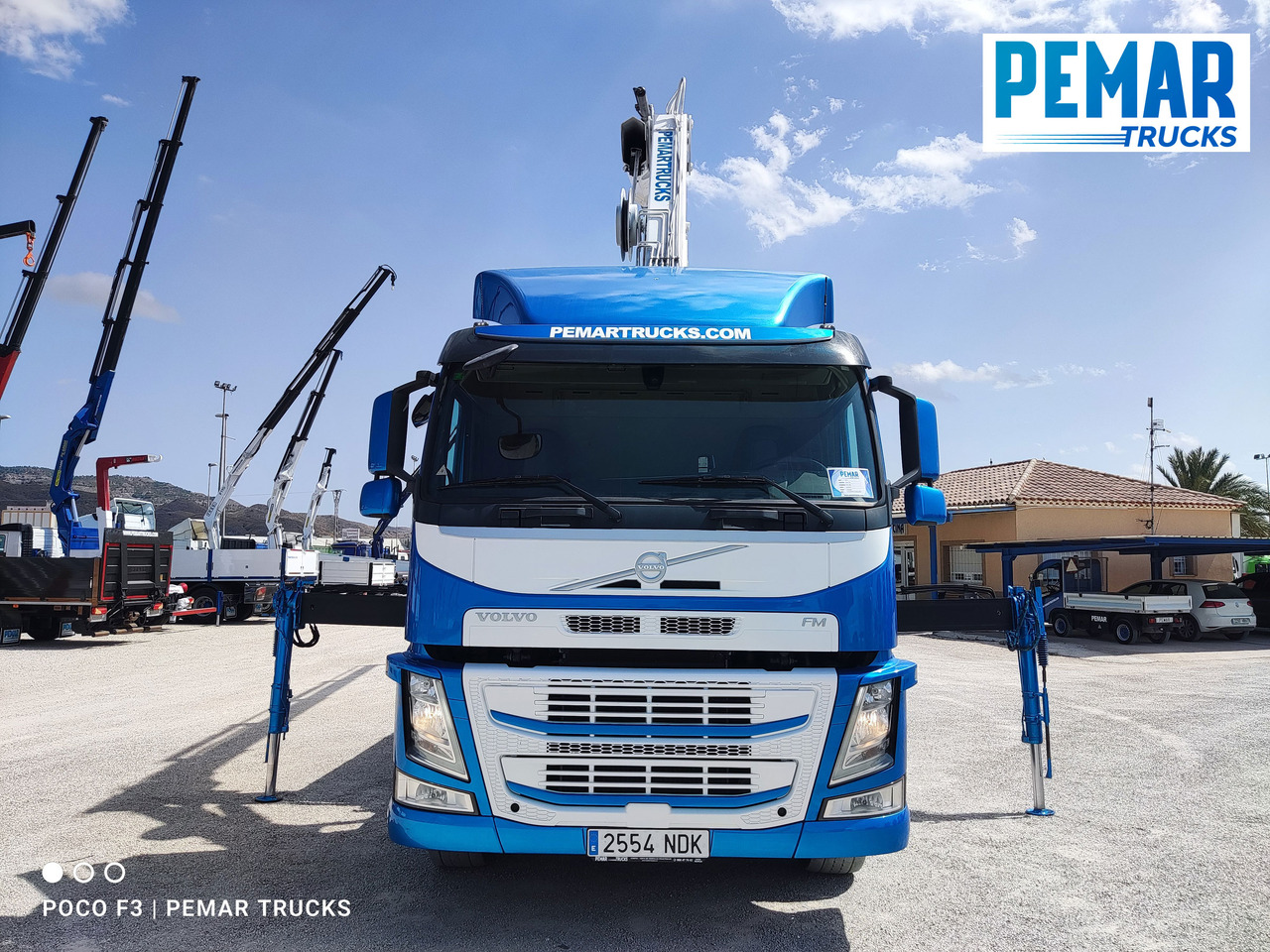 VOLVO FM 330 GRUA CAJA FIJA - Камион с кран: снимка 2 VOLVO FM 330 GRUA CAJA FIJA - Камион с кран: снимка 2