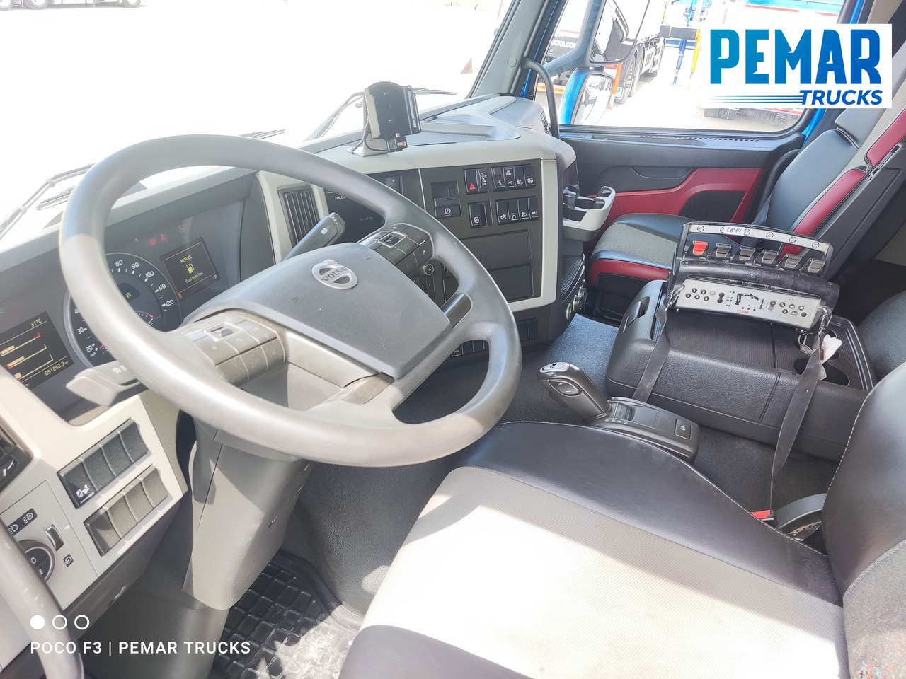 Камион с кран VOLVO FM 330 GRUA CAJA FIJA: снимка 33