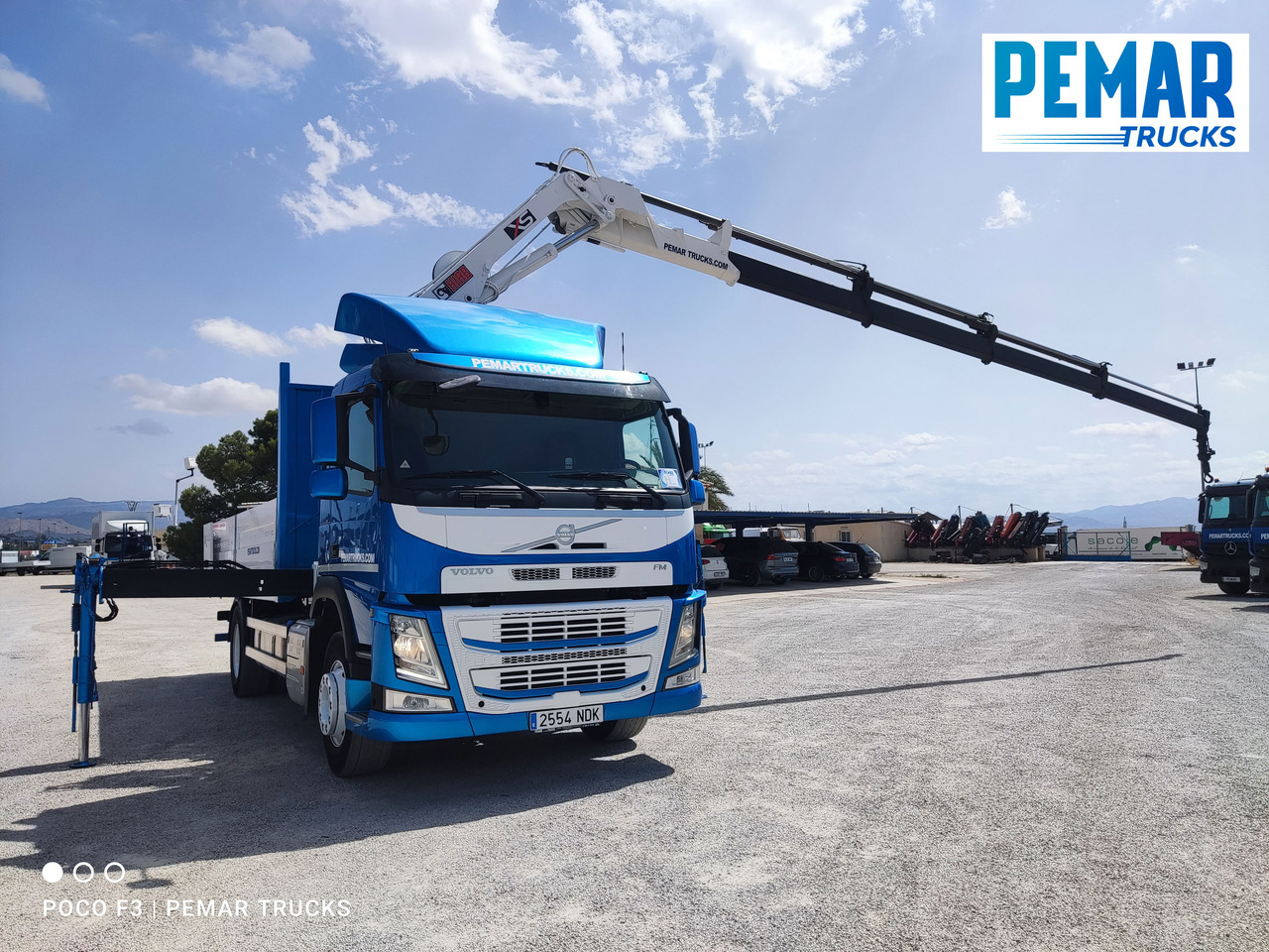 Камион с кран VOLVO FM 330 GRUA CAJA FIJA: снимка 6