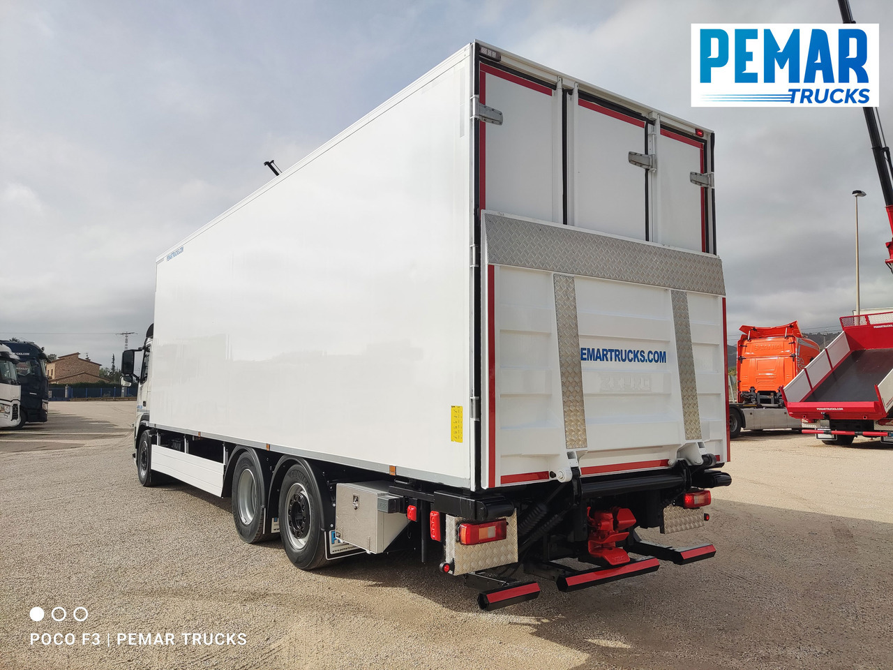 Рефрижератор камион VOLVO FM 410 6X2 FRIGORIFICO: снимка 7