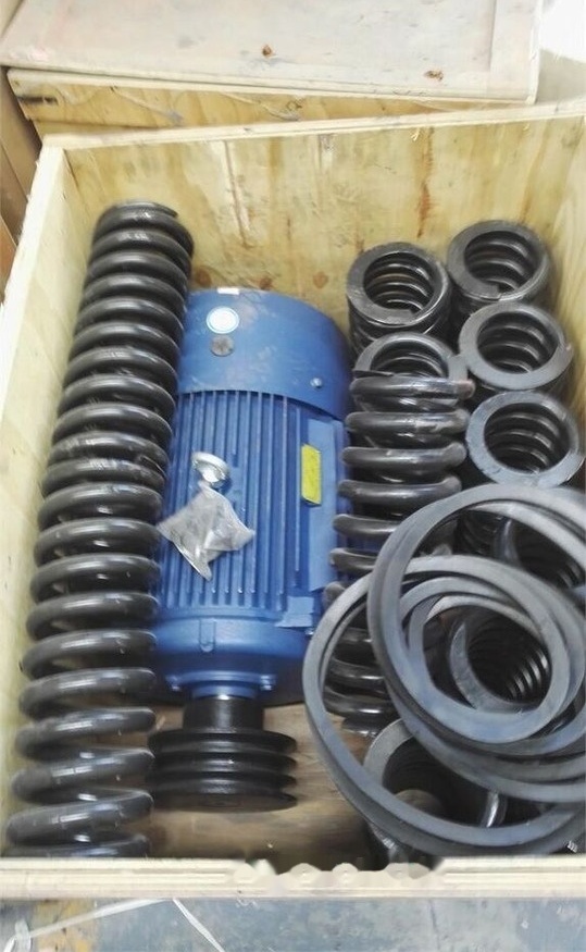 Kinglink High quality Vibrating feeder ZSW600x150 - Минна машина: снимка 3 Kinglink High quality Vibrating feeder ZSW600x150 - Минна машина: снимка 3
