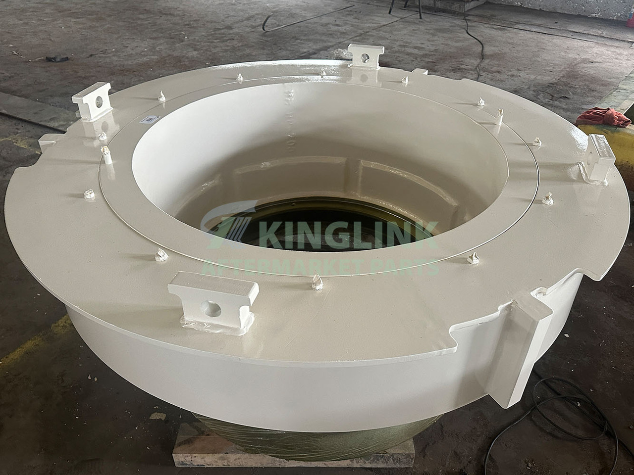KINGLINK Cast Steel Bowl Assembly Std N90258016-7090258001 For HP200 Cone Crusher - Резервни части за Строителна техника: снимка 2 KINGLINK Cast Steel Bowl Assembly Std N90258016-7090258001 For HP200 Cone Crusher - Резервни части за Строителна техника: снимка 2