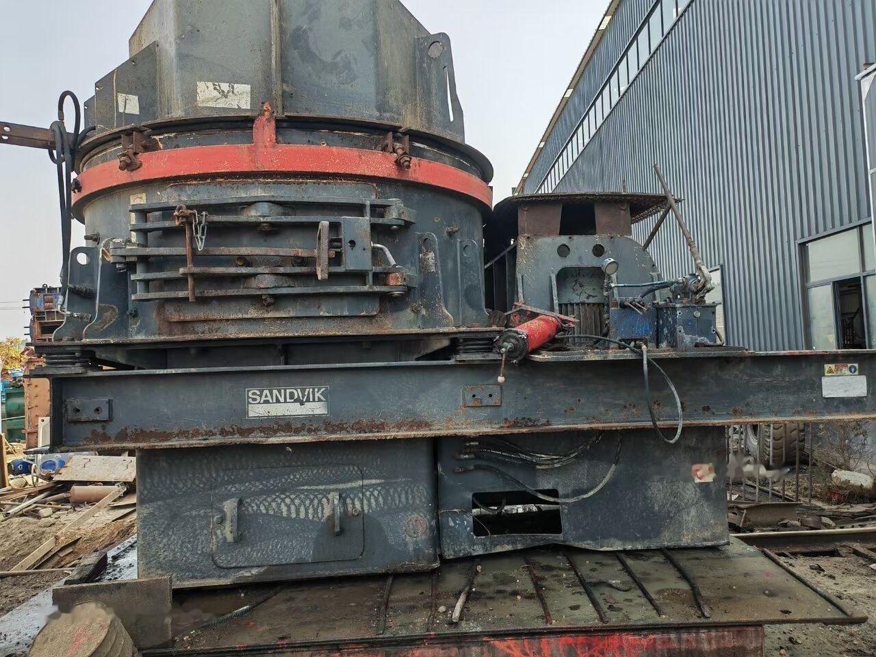 Sandvik CV117 VSI Crusher - Ударна трошачка: снимка 1 Sandvik CV117 VSI Crusher - Ударна трошачка: снимка 1