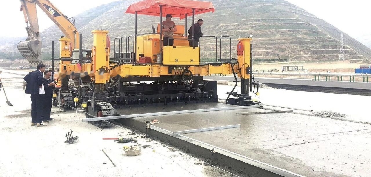 Бетонополагаща машина Wirtgen SP500 Concrete Slipform Paver: снимка 6
