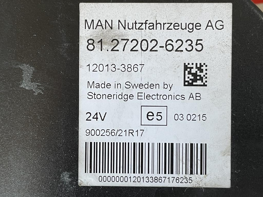 MAN TGA - 81.27202-6235 - Табло за Камион: снимка 3 MAN TGA - 81.27202-6235 - Табло за Камион: снимка 3