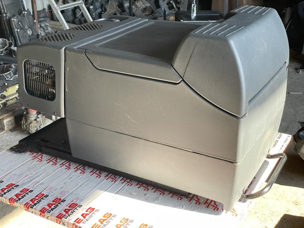 MAN TGA - TGX CABIN FOOD REFRIGERATOR - 81.63910.6015 - Кабина и интериор за Камион: снимка 2 MAN TGA - TGX CABIN FOOD REFRIGERATOR - 81.63910.6015 - Кабина и интериор за Камион: снимка 2