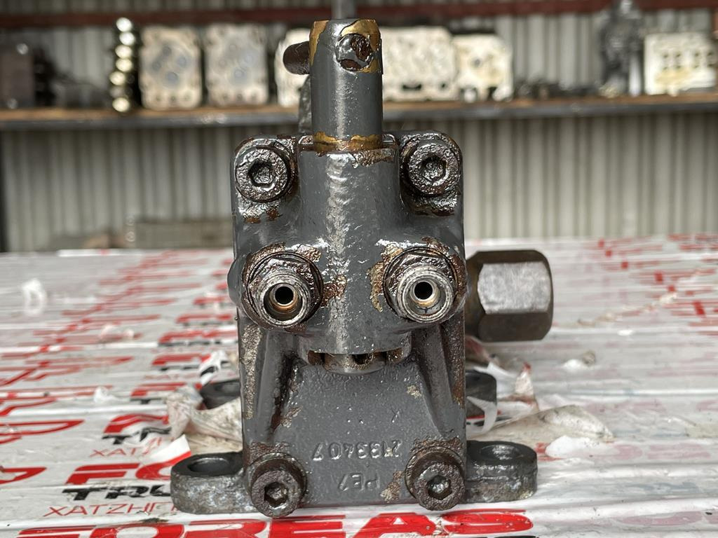 MERCEDES-BENZ ACTROS CABIN PUMP - 001 553 5901 - Хидравлична помпа за Камион: снимка 2 MERCEDES-BENZ ACTROS CABIN PUMP - 001 553 5901 - Хидравлична помпа за Камион: снимка 2