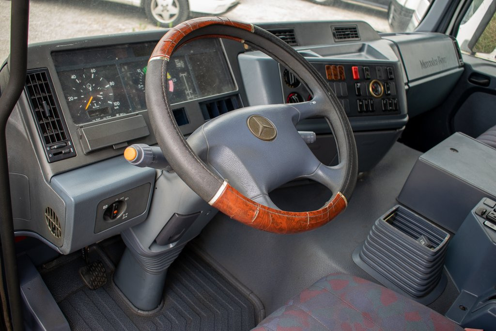 MERCEDES-BENZ ACTROS MP I - Табло за Камион: снимка 3 MERCEDES-BENZ ACTROS MP I - Табло за Камион: снимка 3