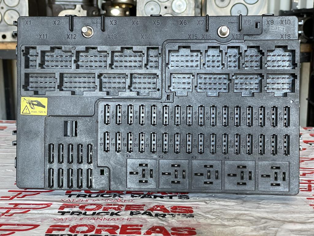 MERCEDES-BENZ ACTROS MP2 GRUNDMODUL - A 000 446 7458 - Предпазител за Камион: снимка 2 MERCEDES-BENZ ACTROS MP2 GRUNDMODUL - A 000 446 7458 - Предпазител за Камион: снимка 2