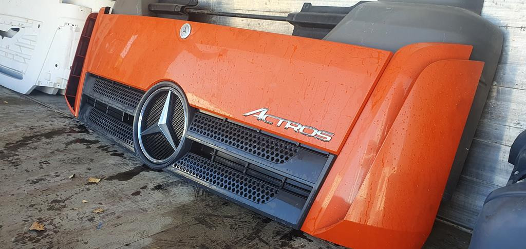 MERCEDES-BENZ ACTROS MP4 - Капо за Камион: снимка 2 MERCEDES-BENZ ACTROS MP4 - Капо за Камион: снимка 2