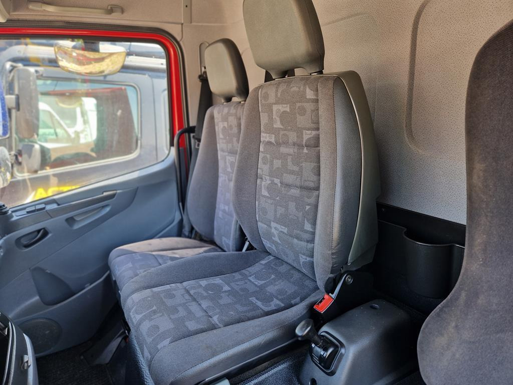 MERCEDES-BENZ ATEGO 2 - MIDDLE - Седалка за Камион: снимка 1 MERCEDES-BENZ ATEGO 2 - MIDDLE - Седалка за Камион: снимка 1