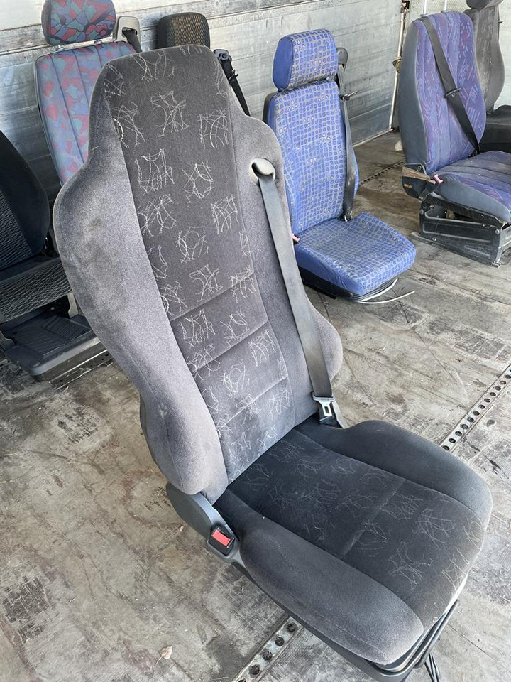 MERCEDES-BENZ ATEGO 3 AIR DRIVER SEAT - Седалка за Камион: снимка 2 MERCEDES-BENZ ATEGO 3 AIR DRIVER SEAT - Седалка за Камион: снимка 2
