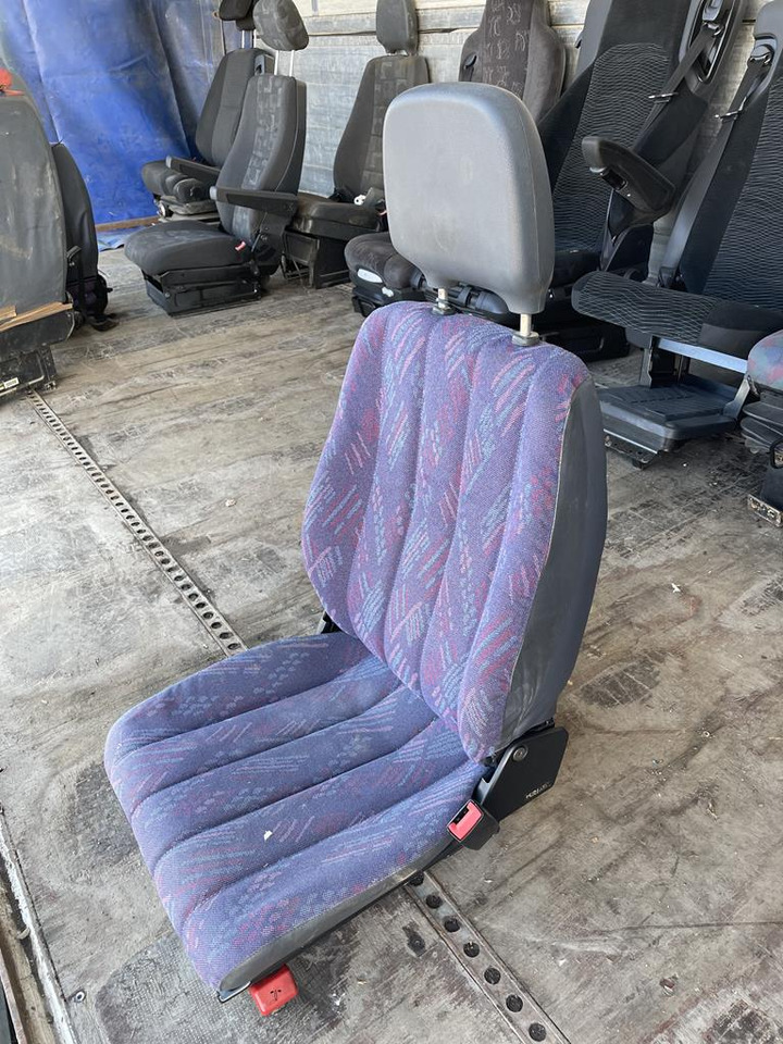 MERCEDES-BENZ ATEGO - Седалка за Камион: снимка 3 MERCEDES-BENZ ATEGO - Седалка за Камион: снимка 3