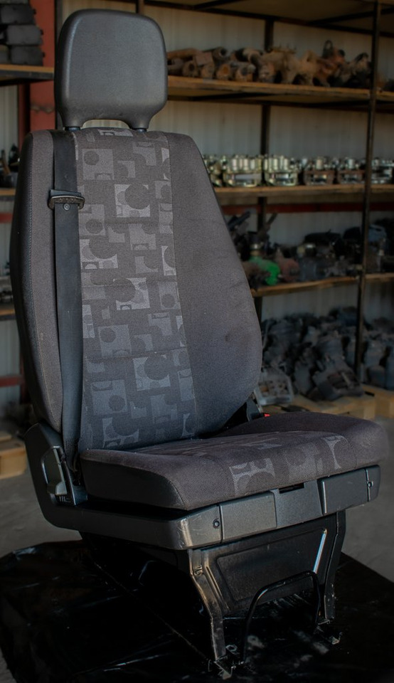 MERCEDES-BENZ ATEGO II - PASSENGER - Седалка за Камион: снимка 3 MERCEDES-BENZ ATEGO II - PASSENGER - Седалка за Камион: снимка 3