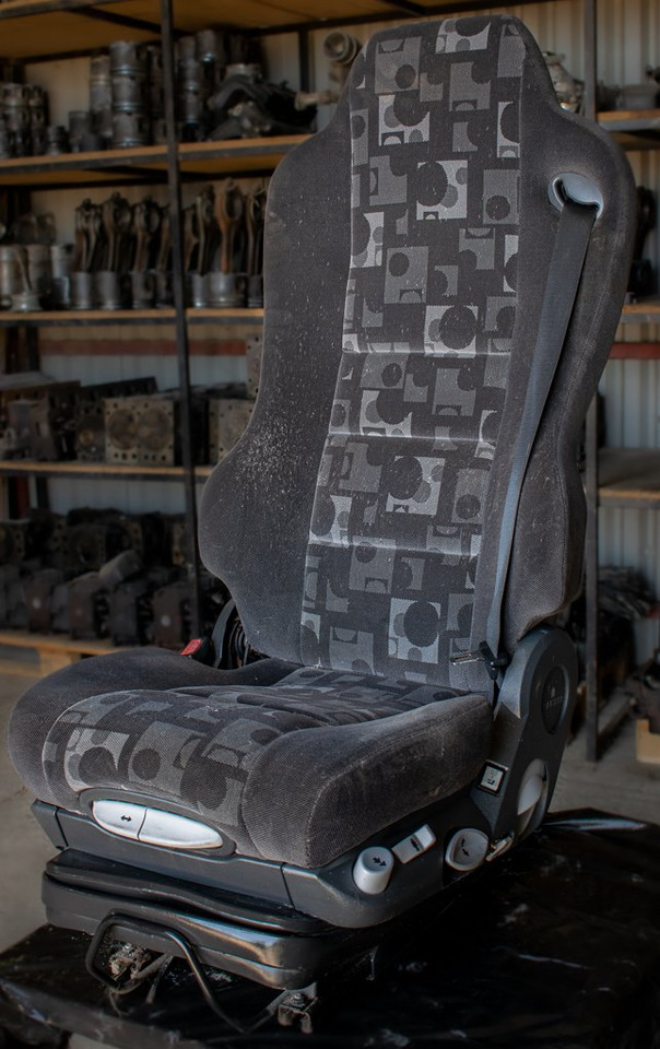 MERCEDES-BENZ AXOR AIR SEAT - DRIVER - Седалка за Камион: снимка 1 MERCEDES-BENZ AXOR AIR SEAT - DRIVER - Седалка за Камион: снимка 1
