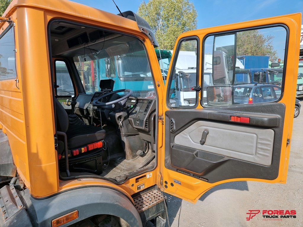 MERCEDES SK - SMALL - RIGHT HAND DRIVE - Кабина: снимка 5 MERCEDES SK - SMALL - RIGHT HAND DRIVE - Кабина: снимка 5