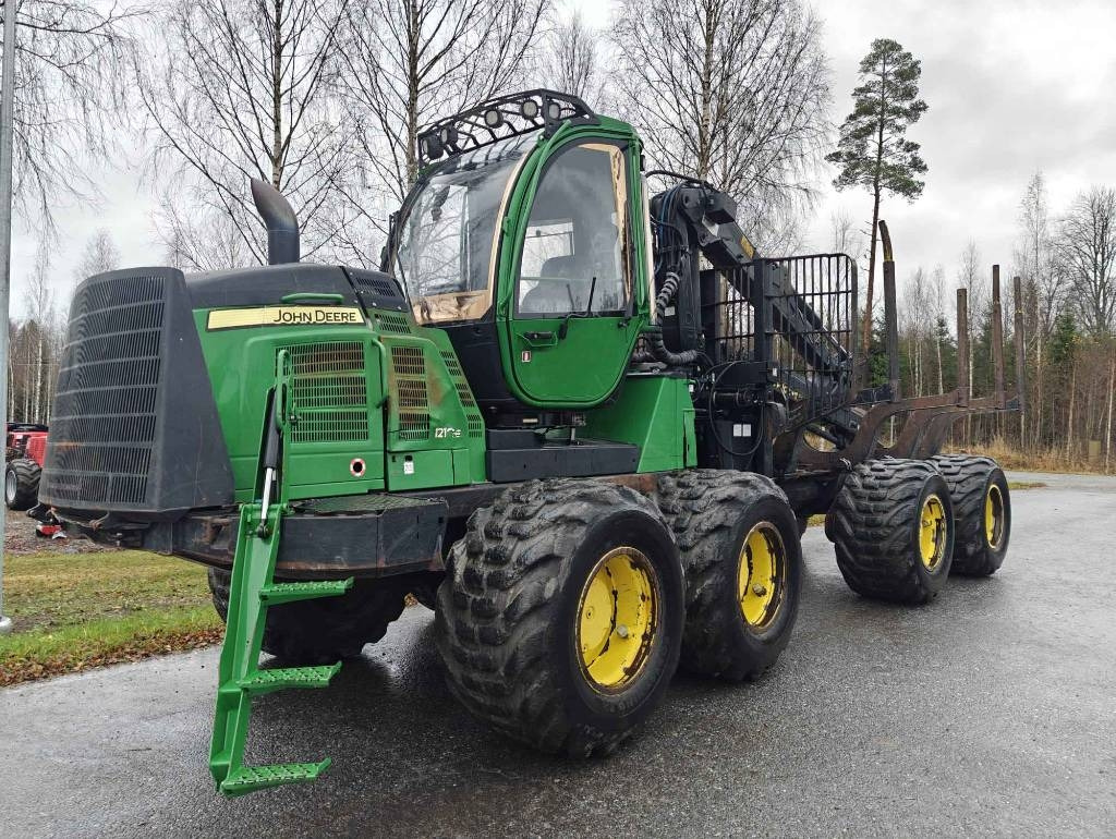 John Deere 1210 E - Форвардер: снимка 1 John Deere 1210 E - Форвардер: снимка 1