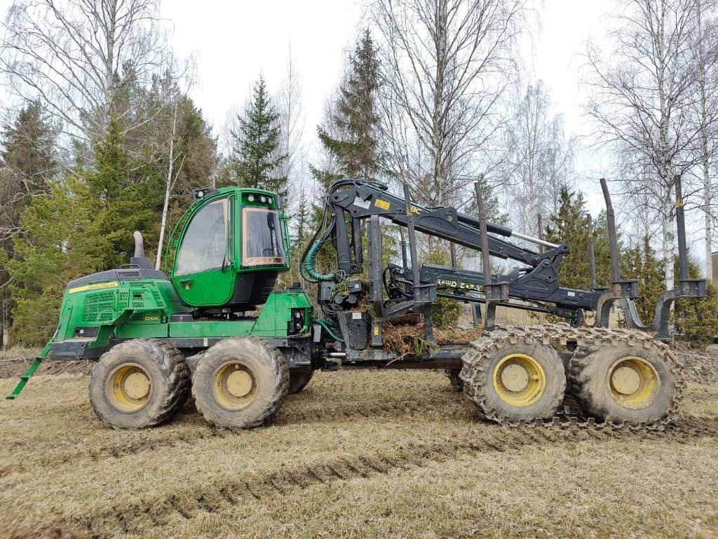 John Deere 1210 G - Форвардер: снимка 2 John Deere 1210 G - Форвардер: снимка 2