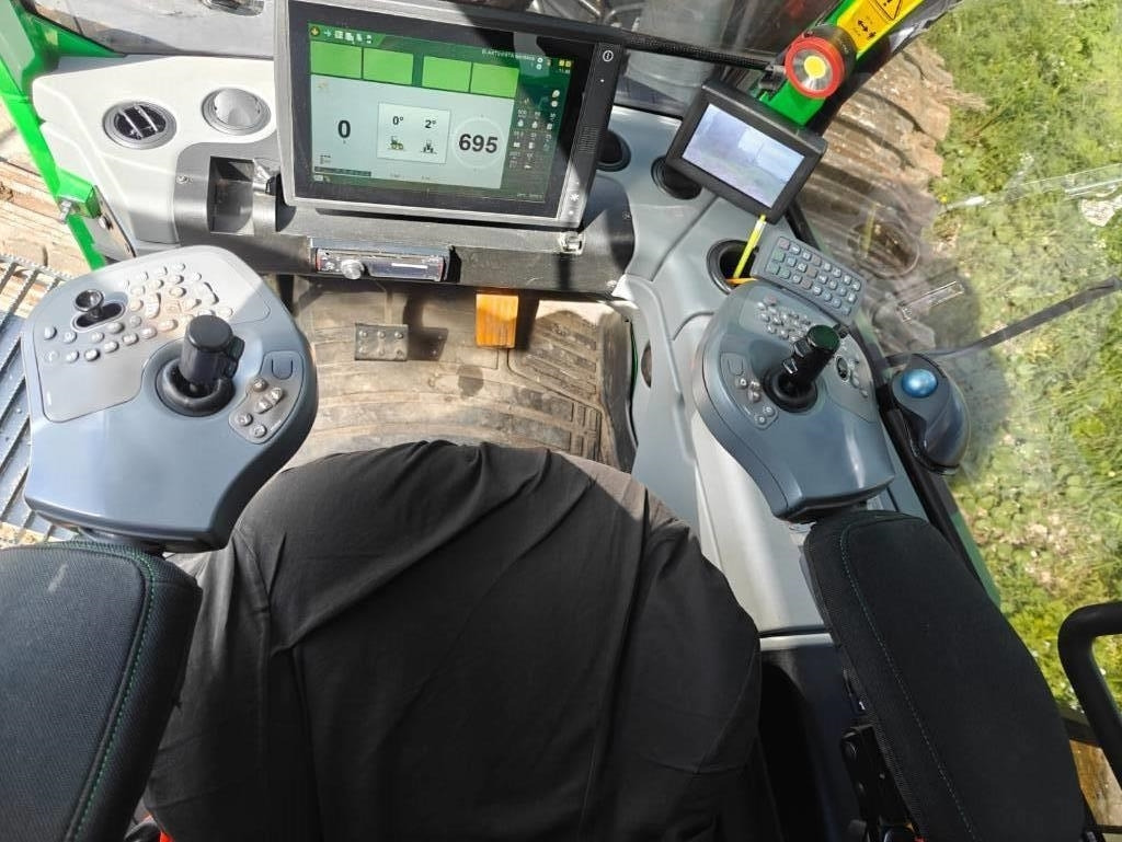 Харвестер John Deere 1270 G: снимка 19