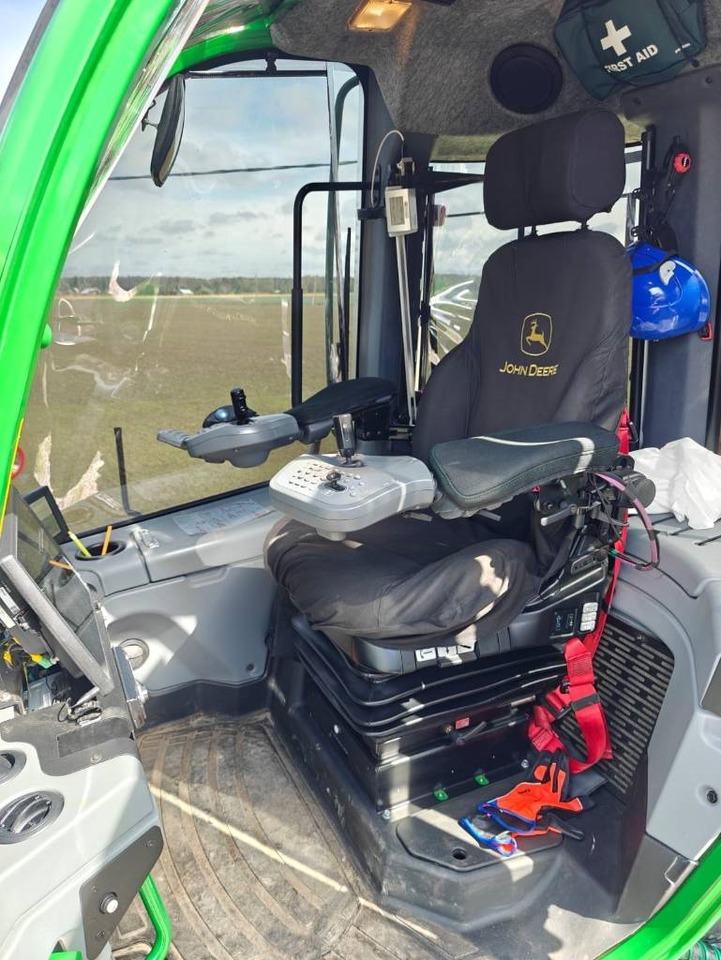 Харвестер John Deere 1270 G: снимка 18