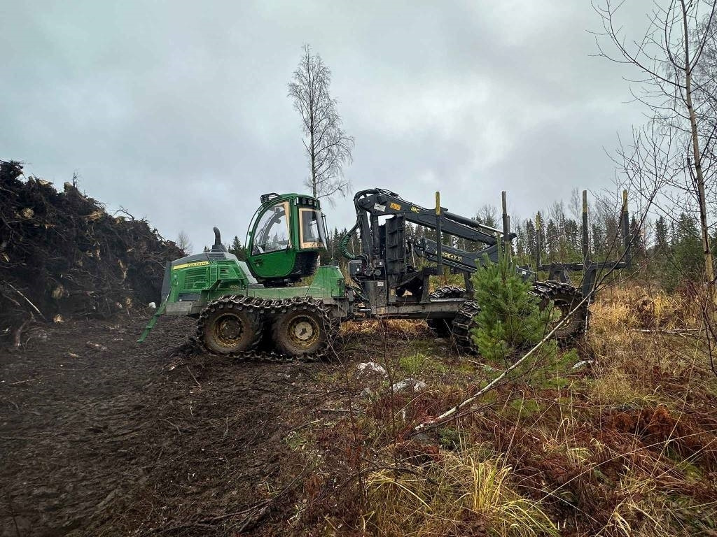 John Deere 1510 G - Форвардер: снимка 3 John Deere 1510 G - Форвардер: снимка 3