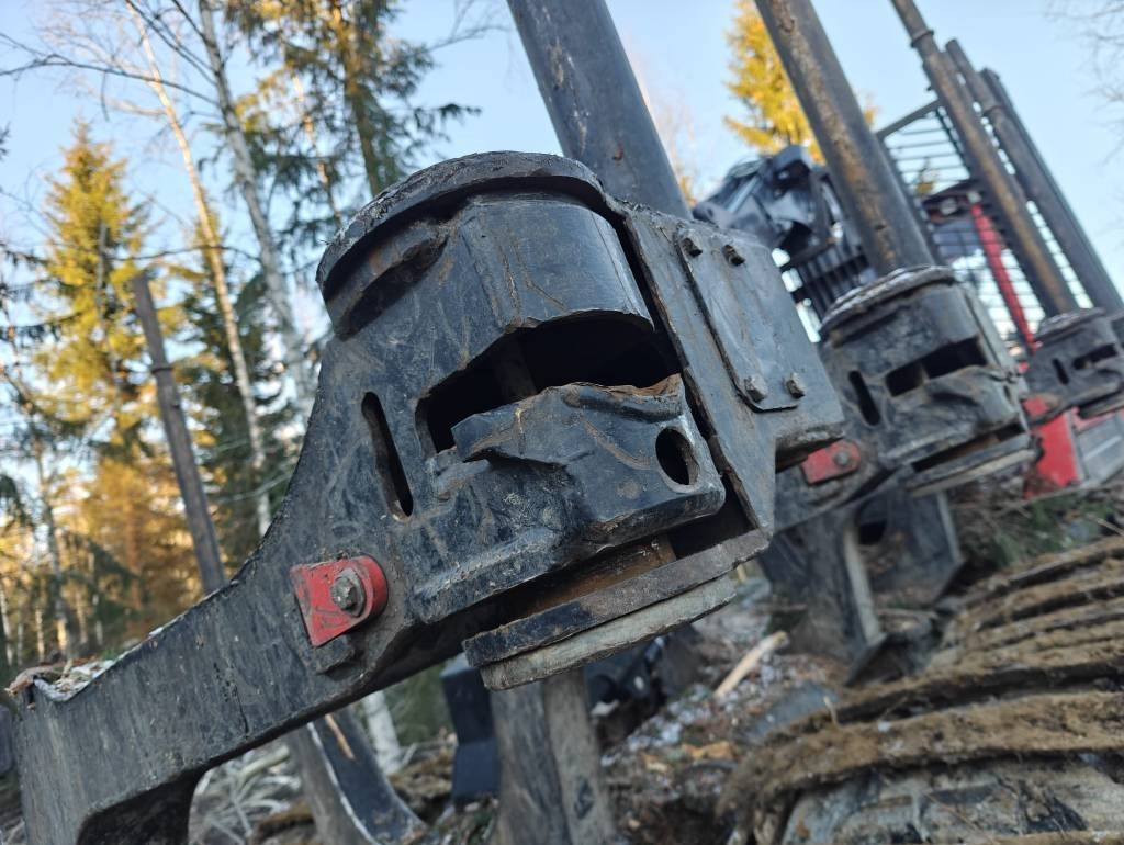 Форвардер Komatsu 855: снимка 16