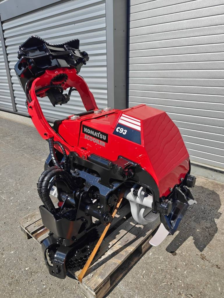 Komatsu C 93 - Поваляща глава: снимка 1 Komatsu C 93 - Поваляща глава: снимка 1