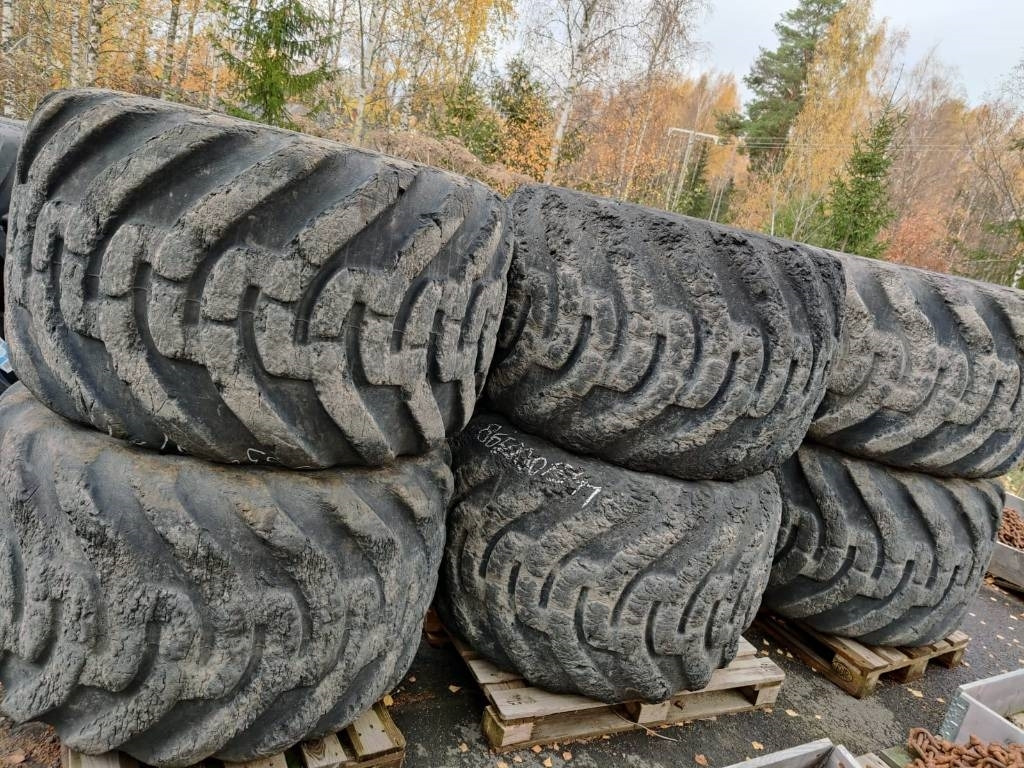 Nokian 800/40-26,5 - Гума за Горска техника: снимка 1 Nokian 800/40-26,5 - Гума за Горска техника: снимка 1