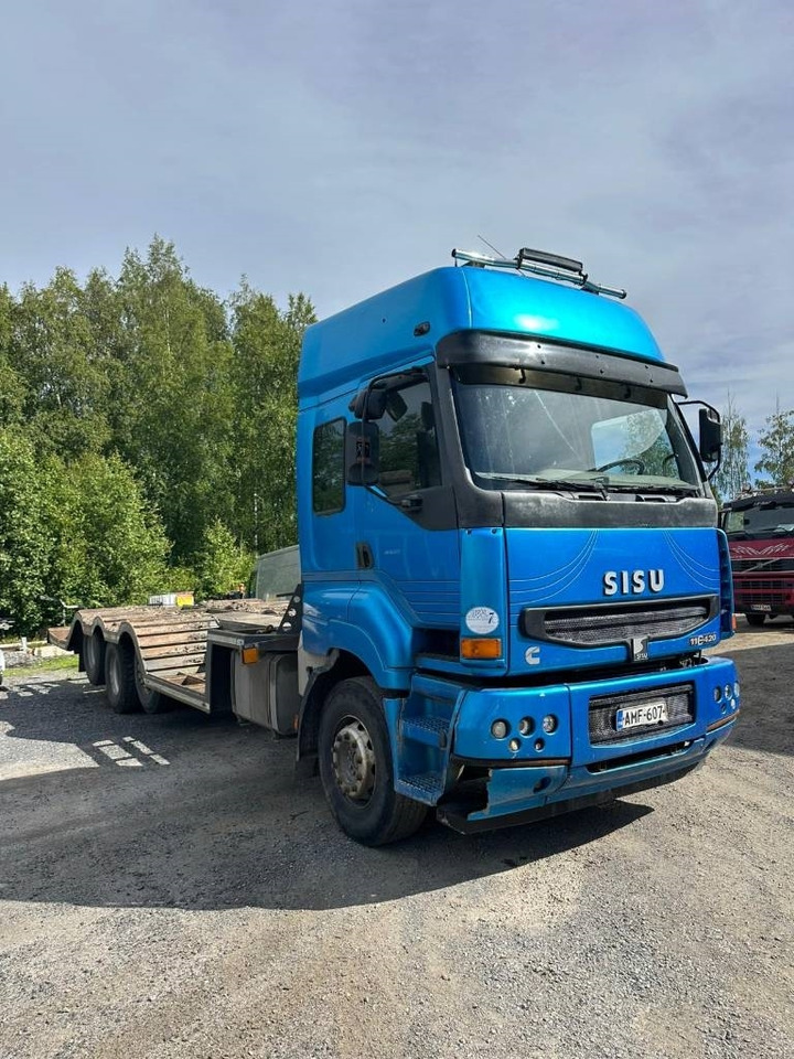 Камион за дърва Sisu E11: снимка 6