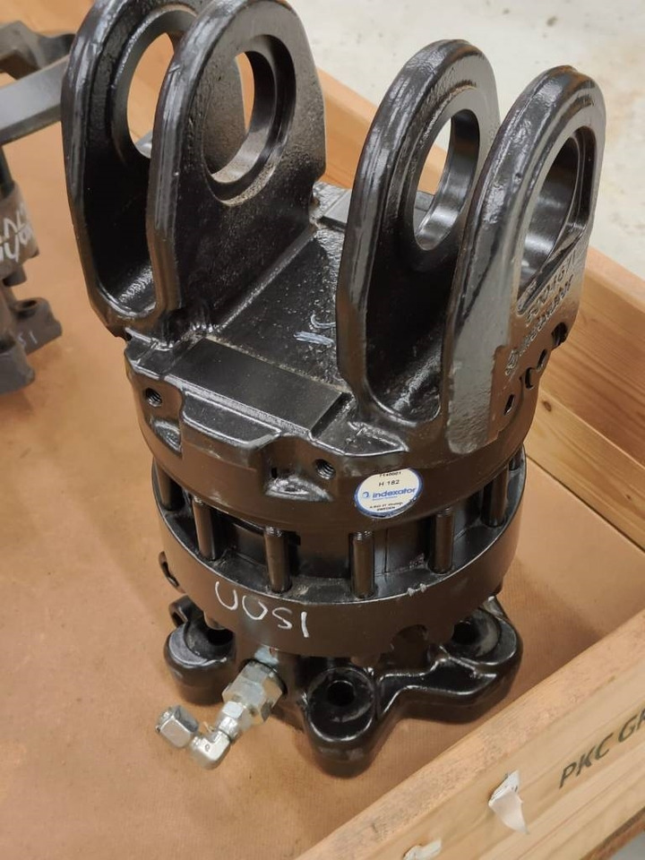 Spare parts Valve blocks, hydraulic motors, cylind - Хидравлика за Горска техника: снимка 1 Spare parts Valve blocks, hydraulic motors, cylind - Хидравлика за Горска техника: снимка 1