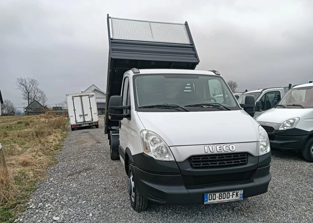 Iveco 35C13,35C12, 35C14, 35C15 - Бус самосвал: снимка 2 Iveco 35C13,35C12, 35C14, 35C15 - Бус самосвал: снимка 2
