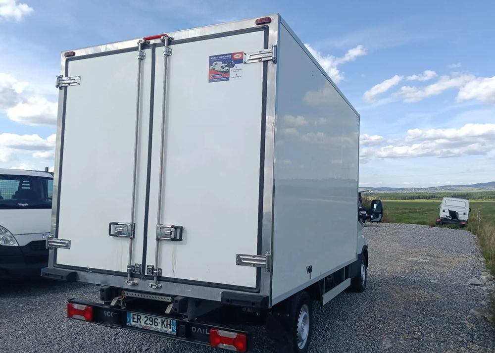 Iveco 35S16, 35S15, 35S14, 35S13, 35C13, 35C14 - Хладилен бус: снимка 3 Iveco 35S16, 35S15, 35S14, 35S13, 35C13, 35C14 - Хладилен бус: снимка 3