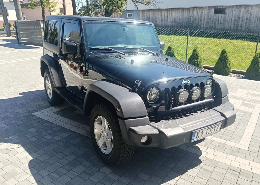 Jeep Wrangler 2.8 CRD Sport - Джип: снимка 2 Jeep Wrangler 2.8 CRD Sport - Джип: снимка 2