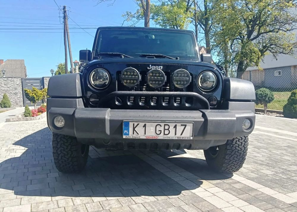 Jeep Wrangler 2.8 CRD Sport - Кабриолет: снимка 4 Jeep Wrangler 2.8 CRD Sport - Кабриолет: снимка 4