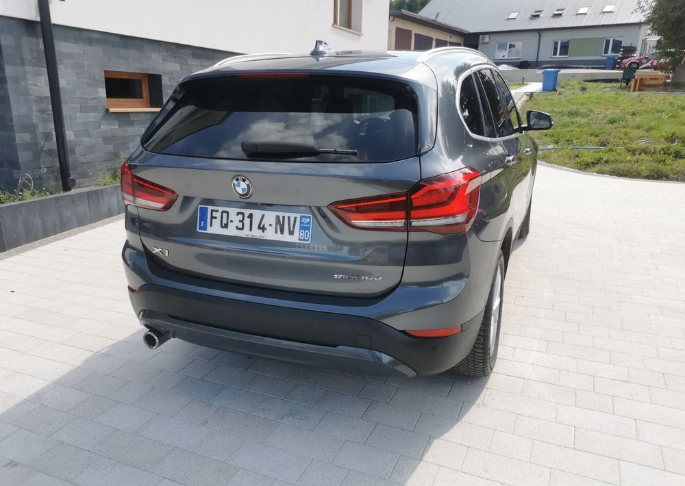 BMW X1 sDrive16d - Комби: снимка 4 BMW X1 sDrive16d - Комби: снимка 4