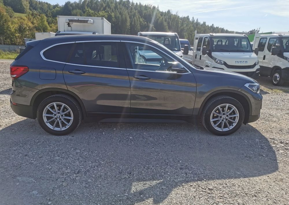 BMW X1 sDrive16d - Лек автомобил: снимка 4 BMW X1 sDrive16d - Лек автомобил: снимка 4