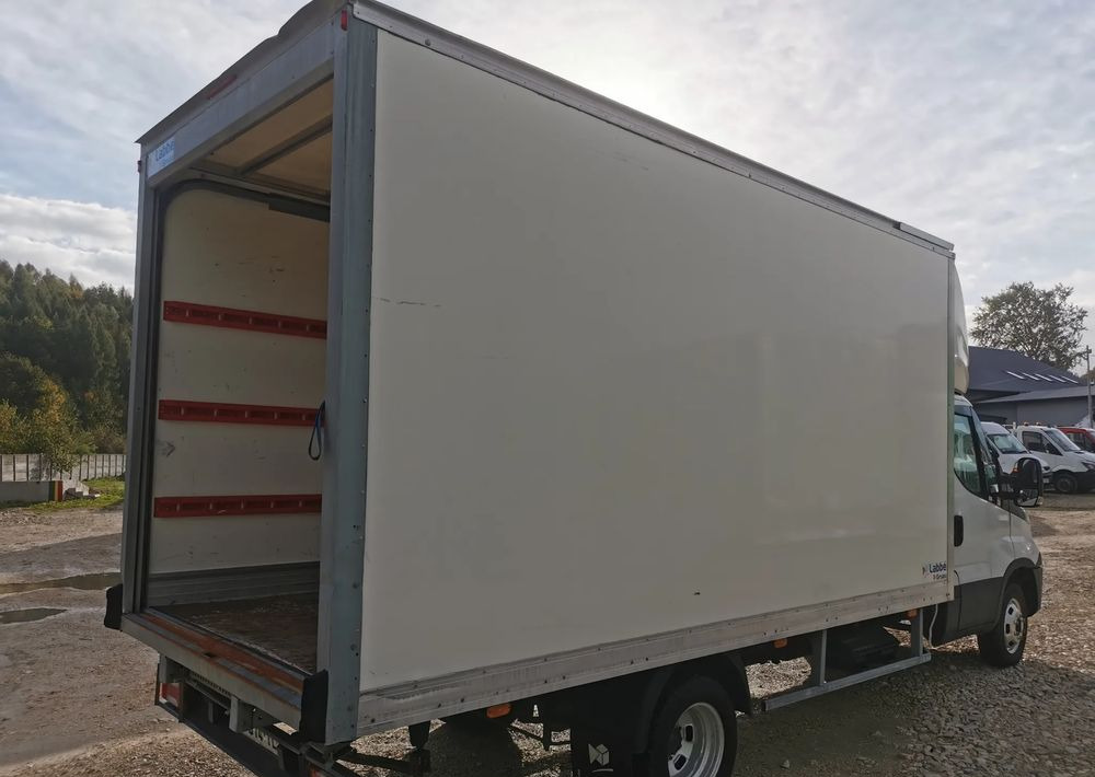 Iveco 3.0-150KM Daily 35C15 Kontener długi rama 35-150 kiper Klimatyzacja długi rozstaw - Лекотоварен автомобил фургон: снимка 5 Iveco 3.0-150KM Daily 35C15 Kontener długi rama 35-150 kiper Klimatyzacja długi rozstaw - Лекотоварен автомобил фургон: снимка 5