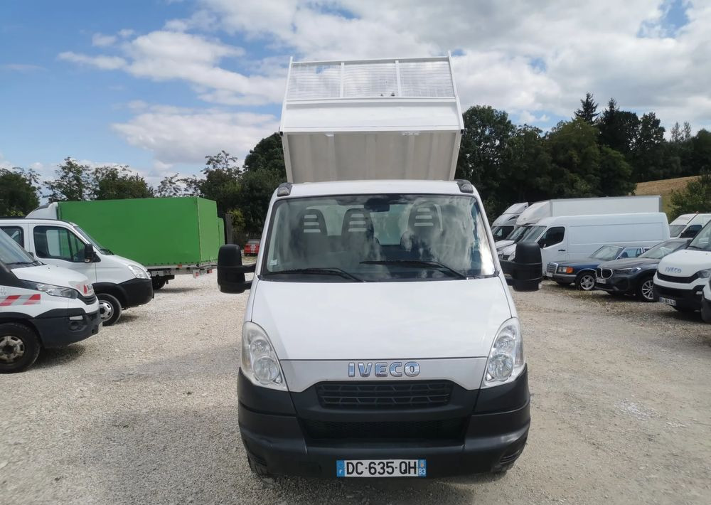 Iveco Daily 35C11 Kiper wywrotka Hak Bliźniak sprowadzony 35C12 - Бус самосвал: снимка 2 Iveco Daily 35C11 Kiper wywrotka Hak Bliźniak sprowadzony 35C12 - Бус самосвал: снимка 2