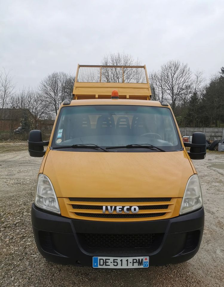 Iveco Daily 35C12 Brygadówka wywrotka Dubel hak kiper doka 35C13 - Бус самосвал: снимка 2 Iveco Daily 35C12 Brygadówka wywrotka Dubel hak kiper doka 35C13 - Бус самосвал: снимка 2