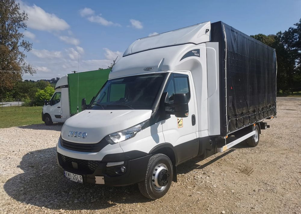 Iveco Daily 70C18 firana Winda 1.000kg Dhollandia wejkama 12pal - Камион с брезент: снимка 1 Iveco Daily 70C18 firana Winda 1.000kg Dhollandia wejkama 12pal - Камион с брезент: снимка 1