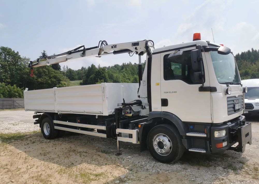 MAN TGM 15.240 Żuraw HDS HIAB + kiper wywrotka + Płyta czołowa Mały przebieg Klima - Самосвал камион: снимка 4 MAN TGM 15.240 Żuraw HDS HIAB + kiper wywrotka + Płyta czołowa Mały przebieg Klima - Самосвал камион: снимка 4
