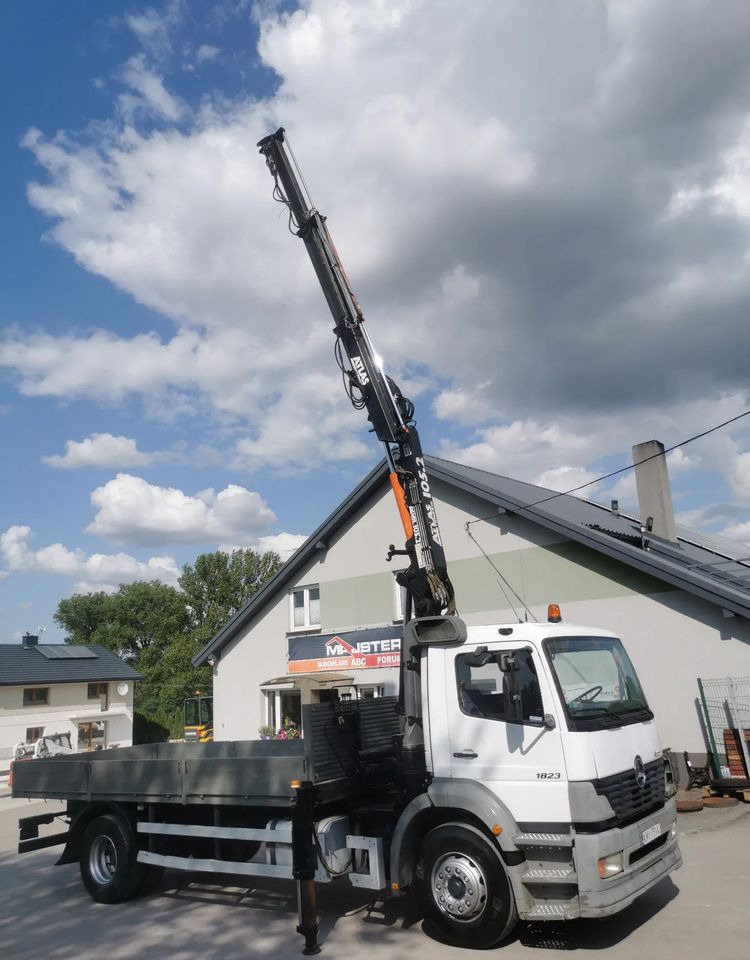 Mercedes-Benz Atego 1823 żuraw HDS Atlas 105.2 koła 315/80R22,5 - Бордови камион, Камион с кран: снимка 1 Mercedes-Benz Atego 1823 żuraw HDS Atlas 105.2 koła 315/80R22,5 - Бордови камион, Камион с кран: снимка 1
