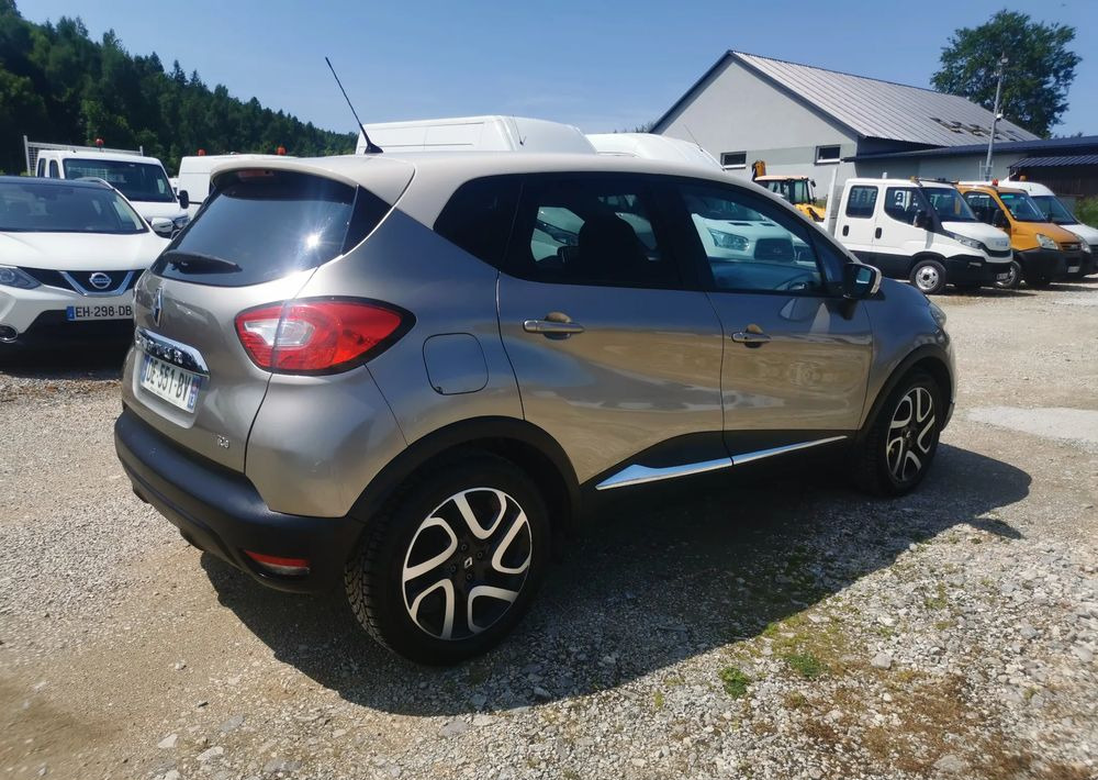 Renault Captur 0.9 Energy TCe Intens - Джип: снимка 4 Renault Captur 0.9 Energy TCe Intens - Джип: снимка 4
