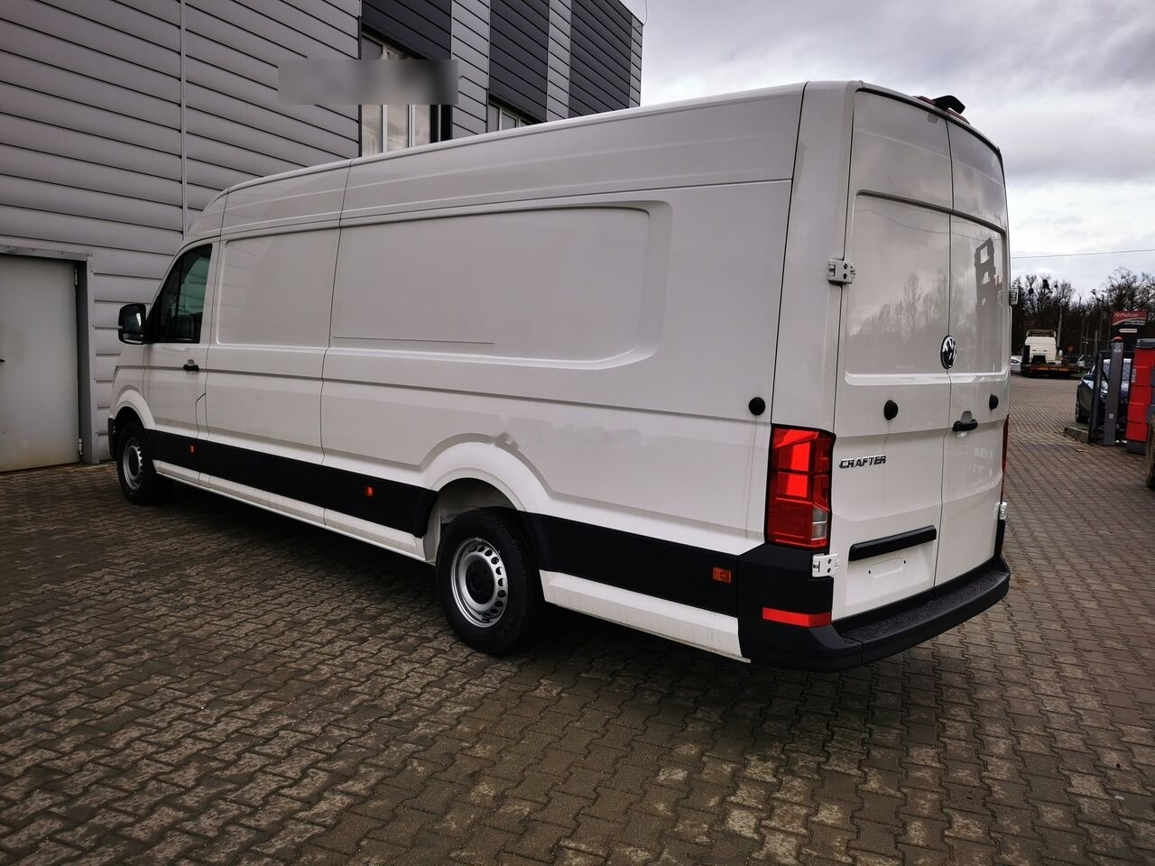 Crafter L4H3 Furgon z wysokim dachem - Товарен бус: снимка 1 Crafter L4H3 Furgon z wysokim dachem - Товарен бус: снимка 1