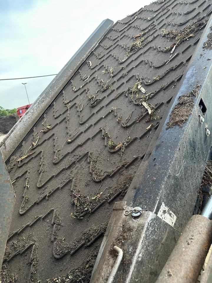 Doppstadt Ak 510 Bj 2014 mit nur 5.250 BH - Индустриален шредер: снимка 3 Doppstadt Ak 510 Bj 2014 mit nur 5.250 BH - Индустриален шредер: снимка 3