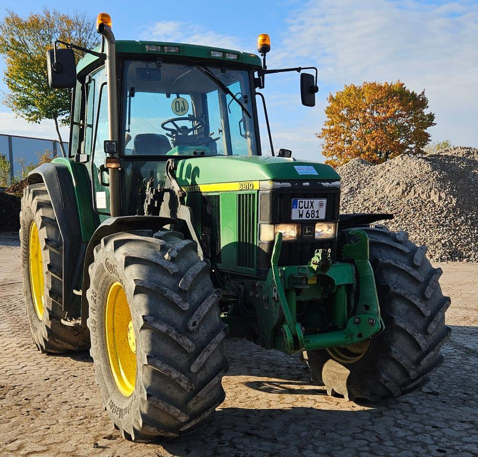 John Deere 6810 | Stoll Robust 30 HDP FL | FH | 8.070 Std. - Трактор: снимка 4 John Deere 6810 | Stoll Robust 30 HDP FL | FH | 8.070 Std. - Трактор: снимка 4