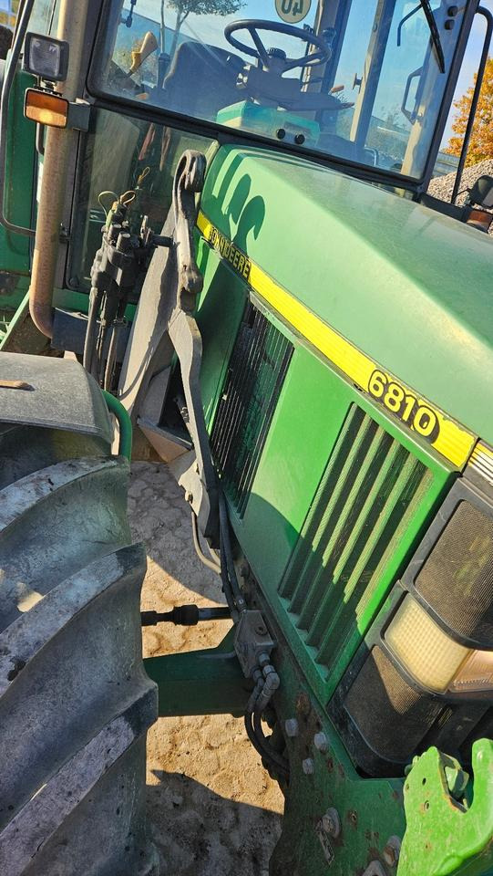 John Deere 6810 | Stoll Robust 30 HDP FL | FH | 8.070 Std. - Трактор: снимка 5 John Deere 6810 | Stoll Robust 30 HDP FL | FH | 8.070 Std. - Трактор: снимка 5