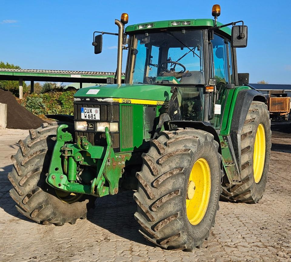John Deere 6810 | Stoll Robust 30 HDP FL | FH | 8.070 Std. - Трактор: снимка 1 John Deere 6810 | Stoll Robust 30 HDP FL | FH | 8.070 Std. - Трактор: снимка 1